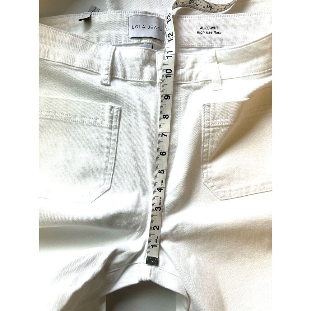 Lola Jeans White High-Rise Flare Jeans NWOT- Size 31 - Picture 9 of 9